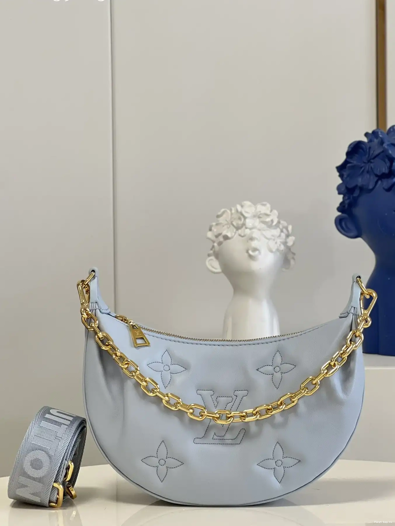 OVER LOUIS THE MOON VUITTON 0613